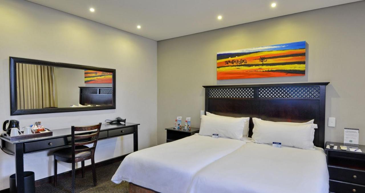Anew Hotel Witbank Emalahleni Exterior foto